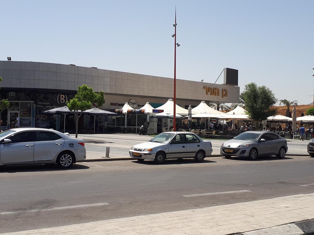 Apartment 2 bedrooms Central Location Asjdod Buitenkant foto